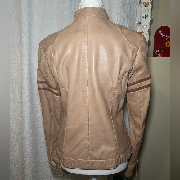 Vintage Danier Leather Jacket Bomber Style - Picture 4 of 12